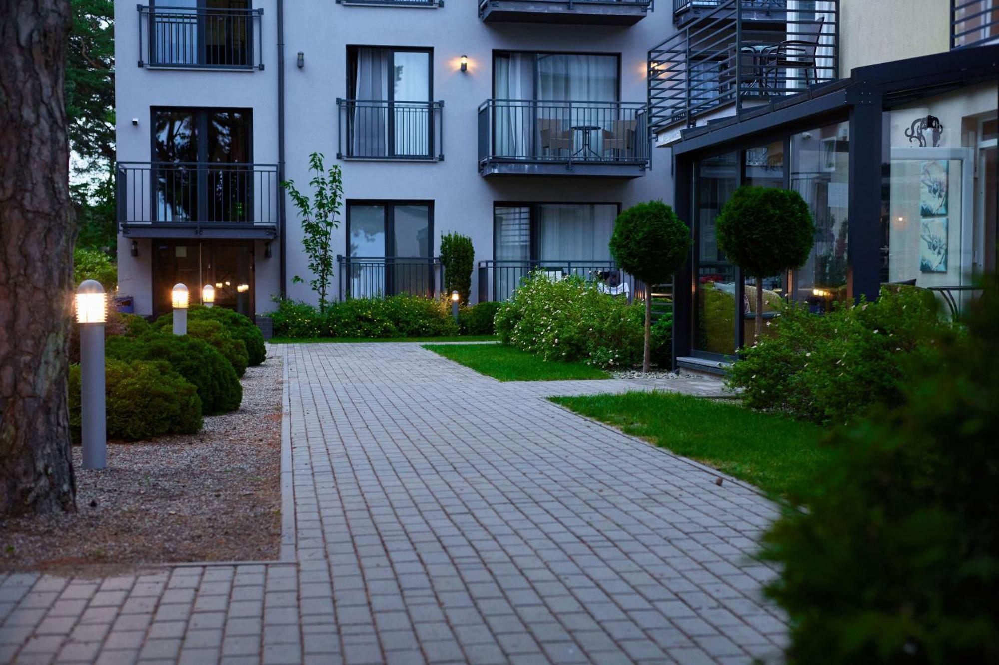 Hotel Alcest Niechorze Exterior foto