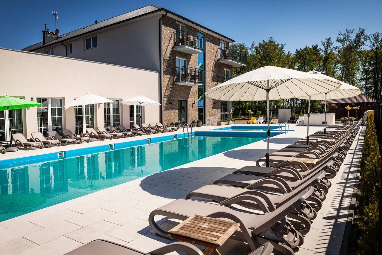 Hotel Alcest Niechorze Exterior foto